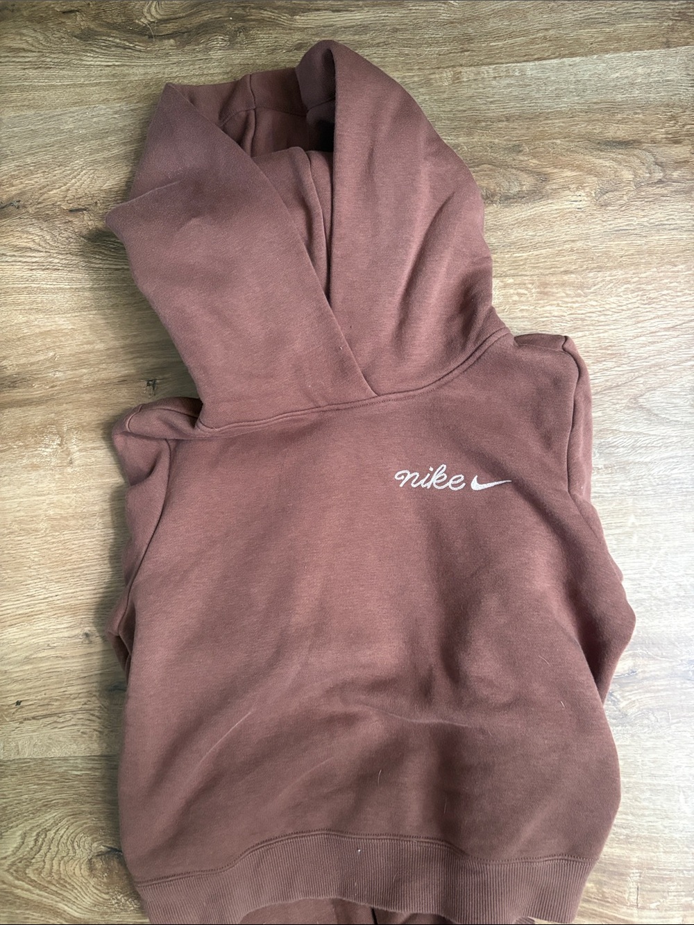 Cropped Nike Hoodie - Brown